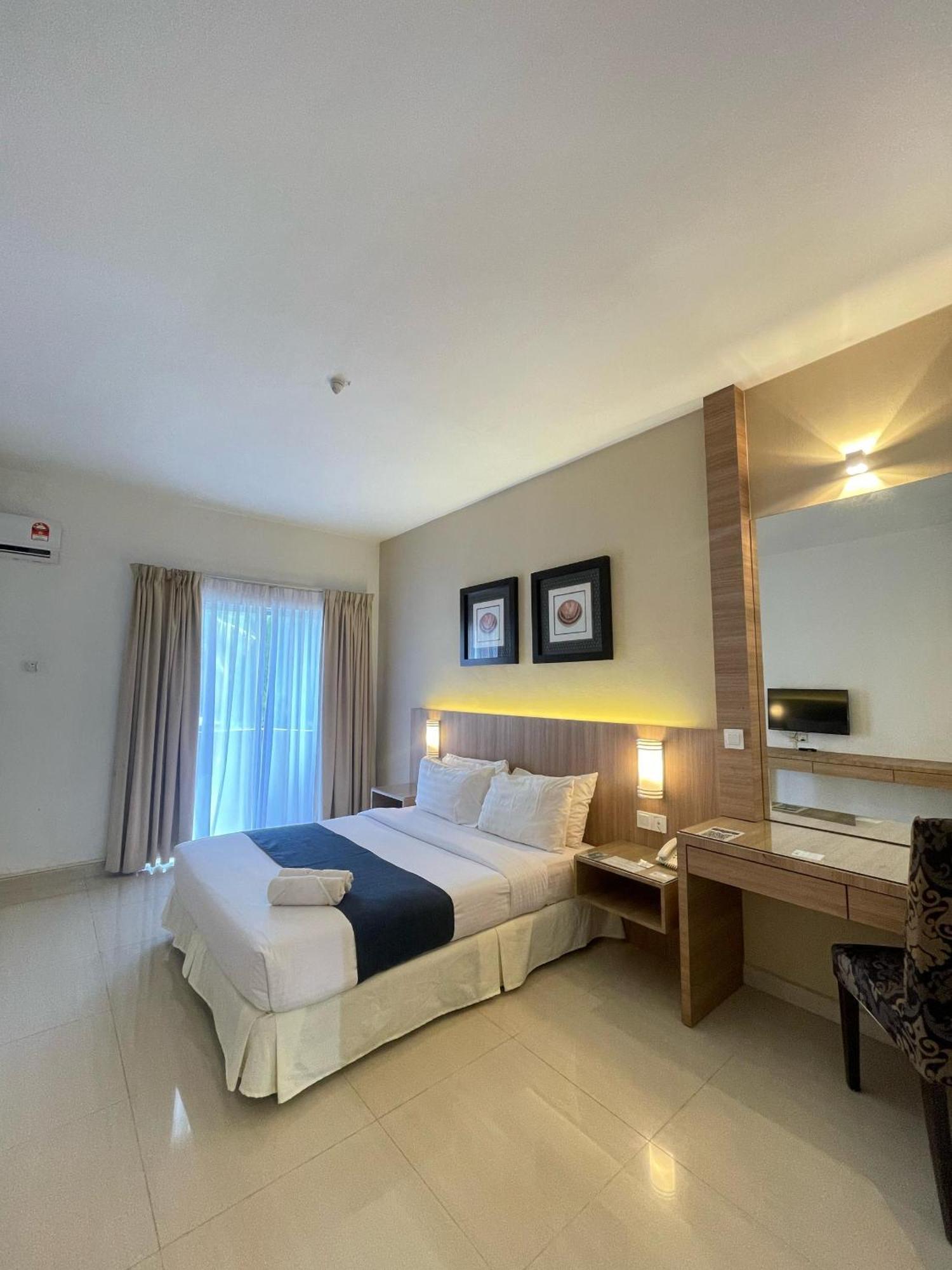 Rompin Beach Resorts Kuala Rompin Eksteriør billede