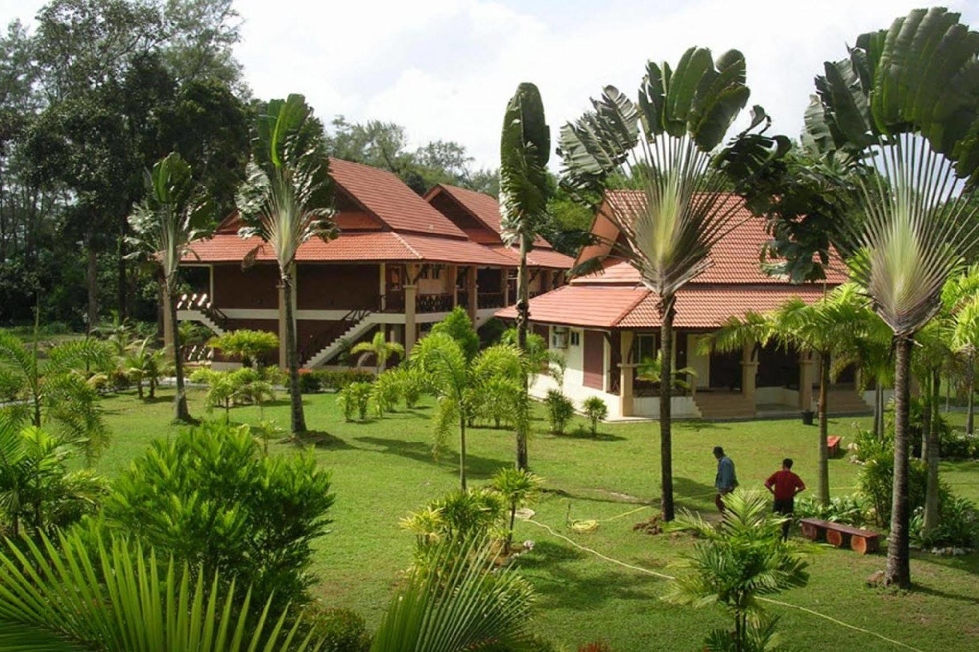 Rompin Beach Resorts Kuala Rompin Eksteriør billede