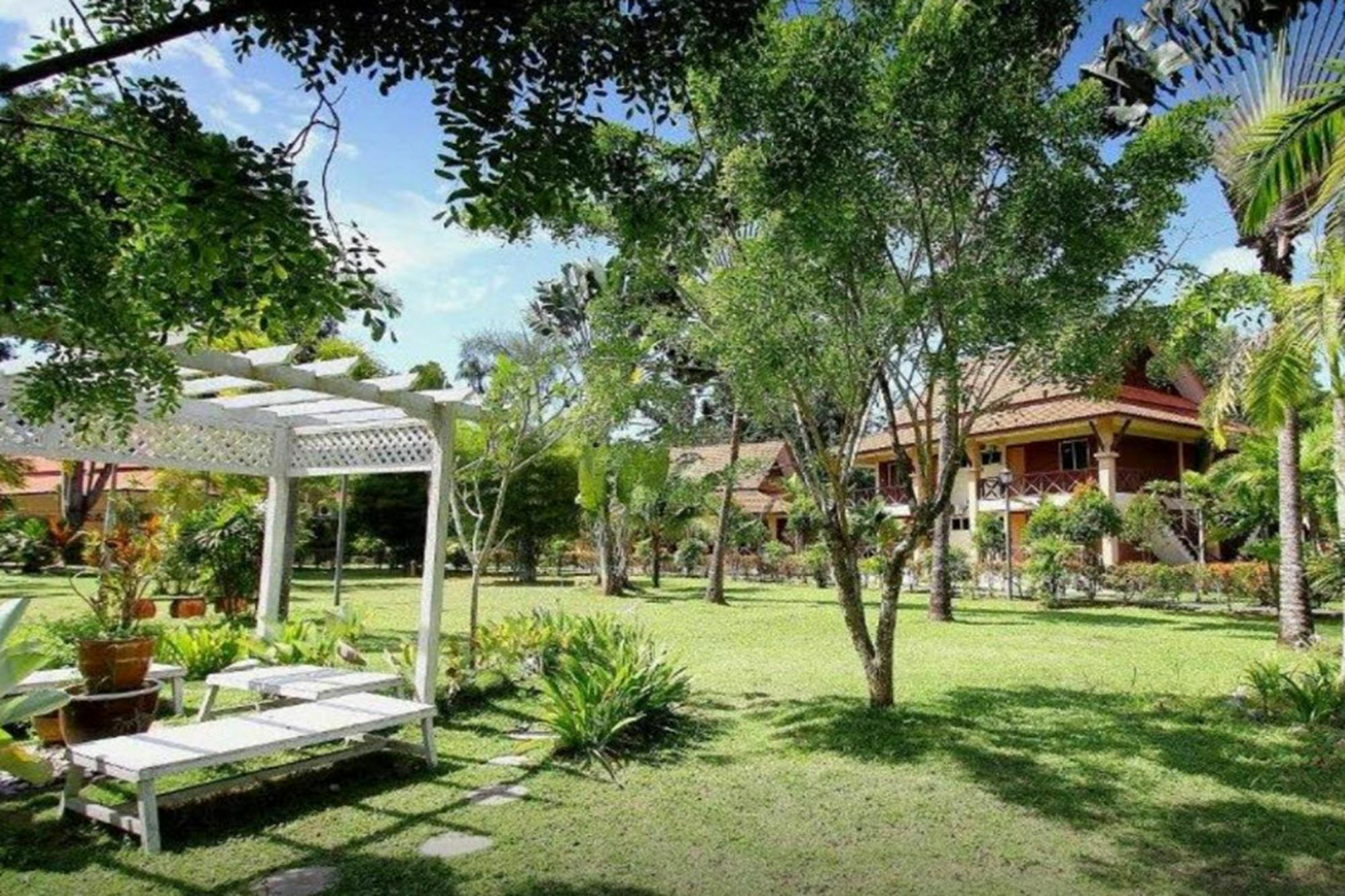 Rompin Beach Resorts Kuala Rompin Eksteriør billede